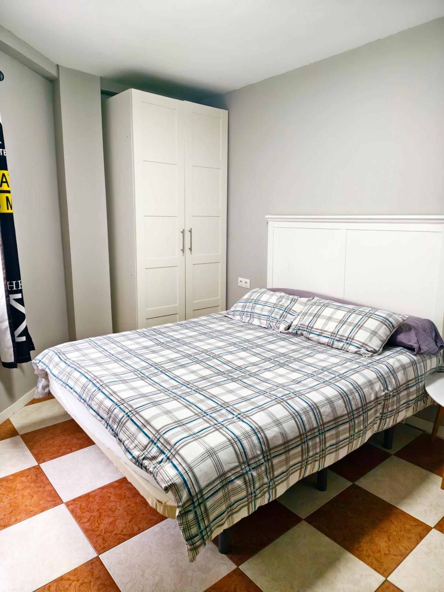 Apartamento Cerca Del Centro 2 Малага Екстериор снимка