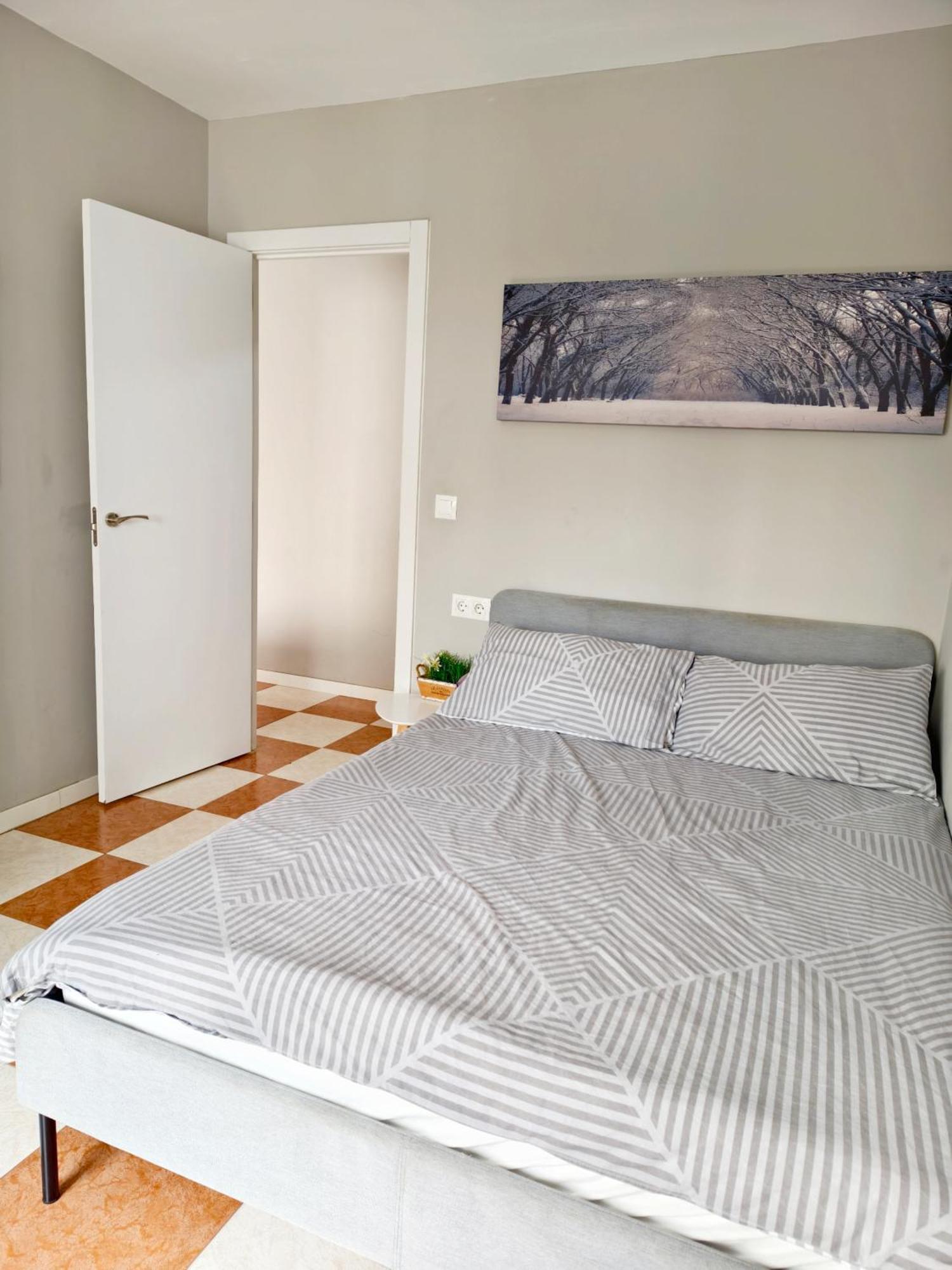 Apartamento Cerca Del Centro 2 Малага Екстериор снимка